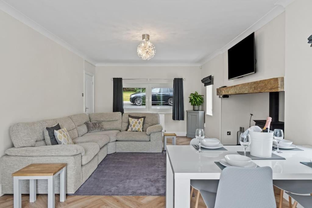 White Cottage Stunning Contemporary 2 Bedroom 2 Ensuite Annex With Hot Tub Plymouth Luaran gambar