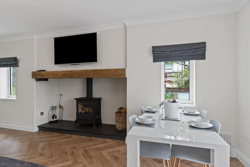White Cottage Stunning Contemporary 2 Bedroom 2 Ensuite Annex With Hot Tub Plymouth Luaran gambar