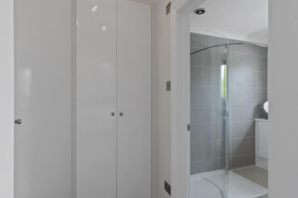 White Cottage Stunning Contemporary 2 Bedroom 2 Ensuite Annex With Hot Tub Plymouth Luaran gambar
